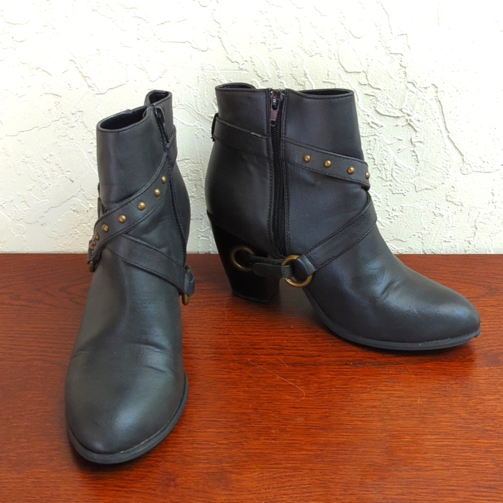 Ecote Black Faux Leather Studded Harness Strap Detail Heeled Booties Size 9